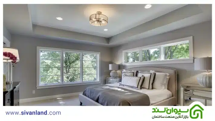 ترکیب لوستر و نور مخفی سقف اتاق خواب